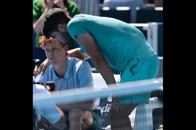 Jannik Sinner se retiroacute y Carlos Alcaraz se consagroacute campeoacuten del Masters 1000 de Cincinatti