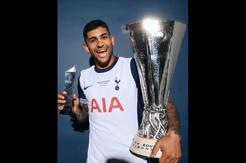 Cuti Romero extendioacute su contrato con el Tottenham tras los rumores que lo acercaban al Atleacutetico Madrid