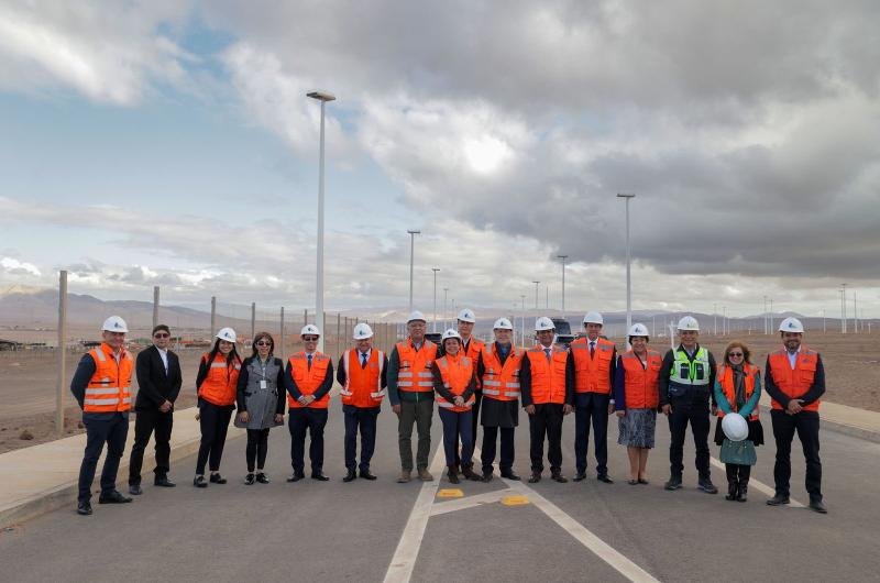 Carlos Sadir recorrioacute el proyecto logiacutestico de Puerto Antofagasta