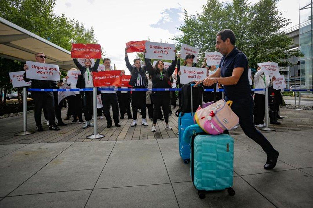 Air Canada se prepara para reanudar sus vuelos tras haber llegado a un acuerdo con un sindicato