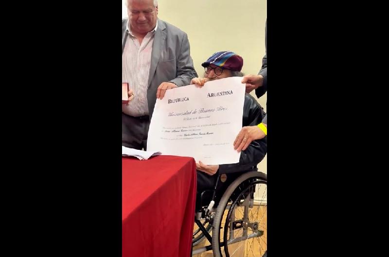 ldquoPasareacute a llamarme lsquoDoctor Charly Garciacutearsquordquo el reconocimiento de la UBA al icoacutenico artista