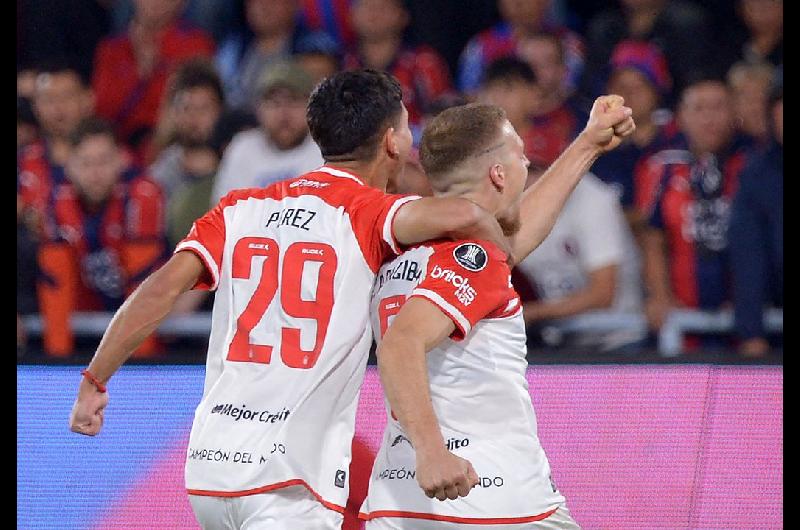 Coacutemo ver en vivo Estudiantes vs Cerro Portentildeo por la Copa Libertadores- horario y formaciones