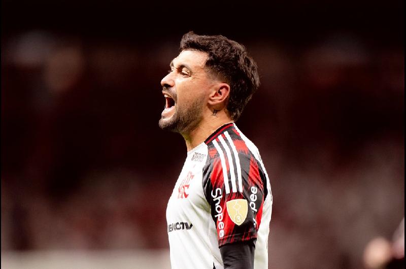 Flamengo le ganoacute al Inter por 2-0 y estaacute en cuartos de final de la Copa Libertadores