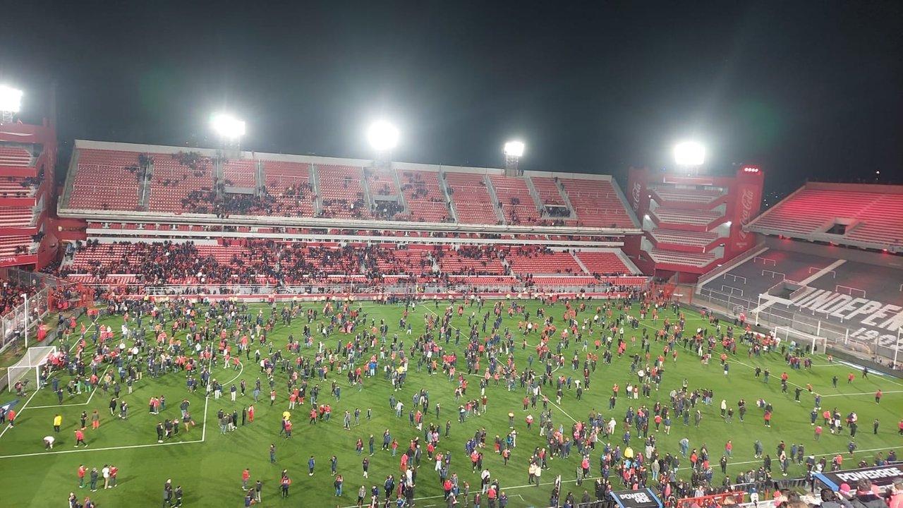 Partido cancelado- queacute sanciones arriesgan Independiente y la U de Chile seguacuten el reglamento de Conmebol