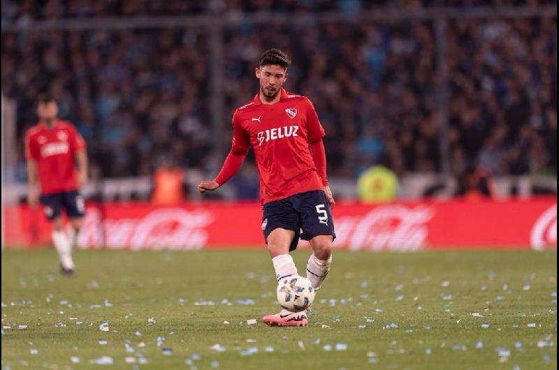 Felipe Loyola jugador chileno de Independiente destrozado por la violencia- Esto no es el fuacutetbol