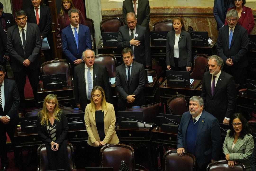Senadores debaten decretos y un DNU de Javier Milei- panorama adverso para el oficialismo