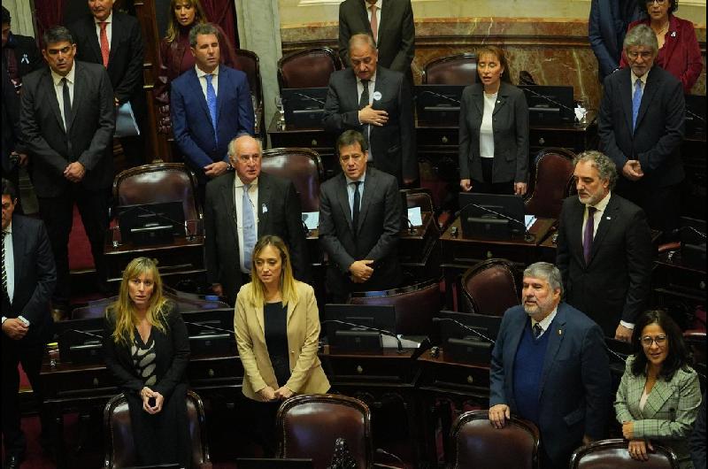 Senadores debaten decretos y un DNU de Javier Milei- panorama adverso para el oficialismo