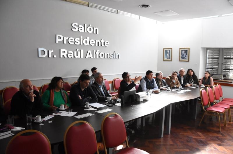 Diputados reciben a impulsor de un anteproyecto de ley de Economiacutea Social y Solidaria