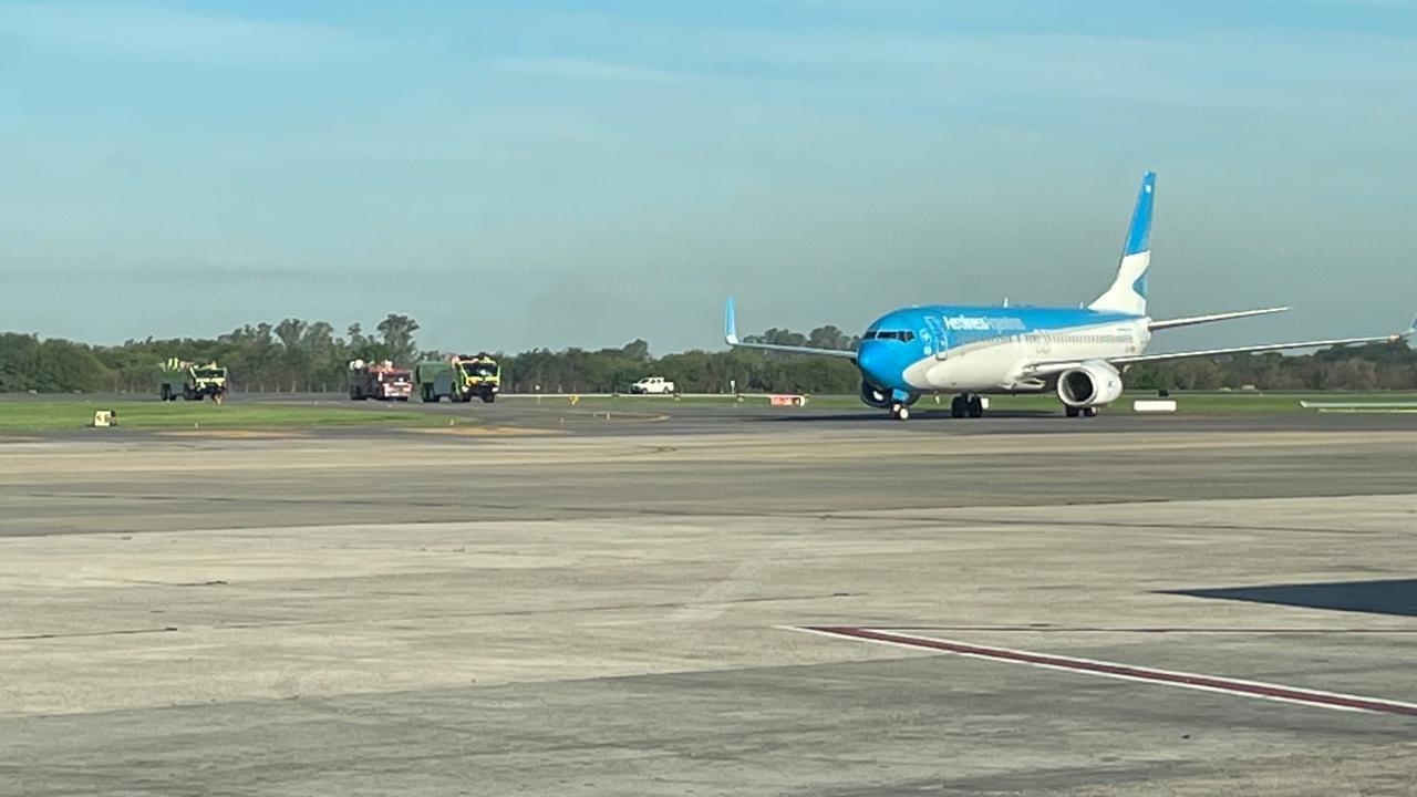 Aeroliacuteneas Argentinas cancela 28 servicios y reprograma 43 por paro de controladores