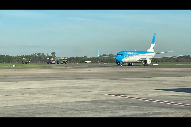 Aeroliacuteneas Argentinas cancela 28 servicios y reprograma 43 por paro de controladores