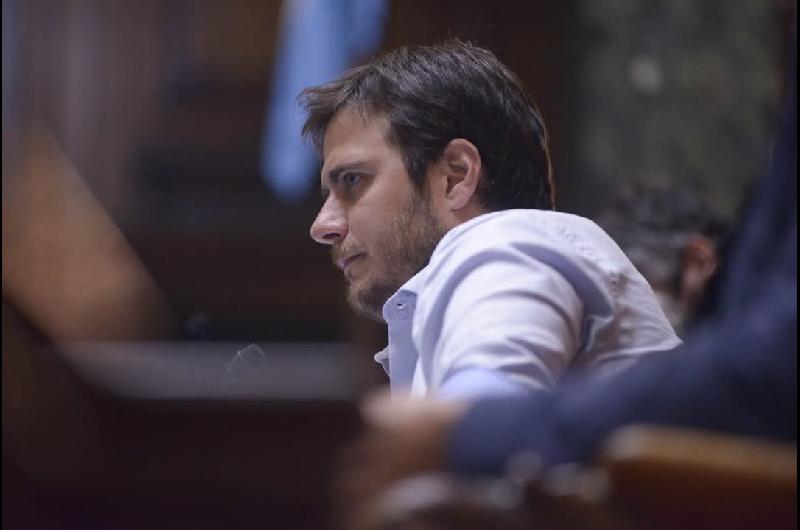 El diputado Reyes denuncia que ldquoesta situacioacuten no es para nada nuevardquo