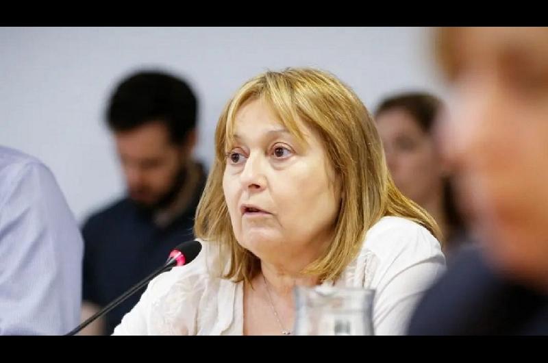 Es una estafa a la confianza de los argentinos- Ocantildea cuestiona el escaacutendalo por las compras de medicamentos