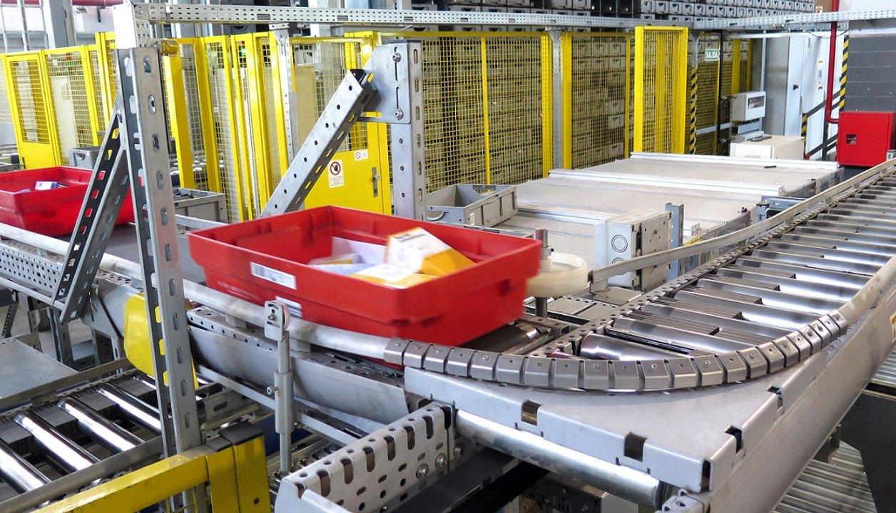 La motosierra no tocoacute a los sobreprecios- Suizo Argentina el intermediario millonario de la salud