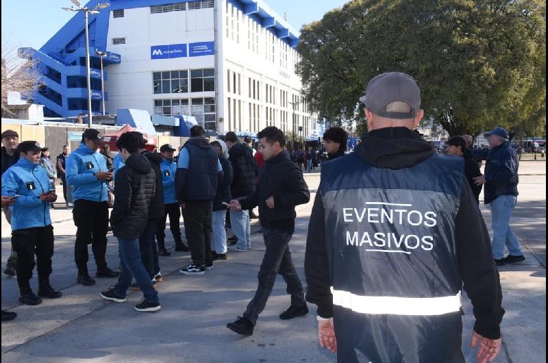 Histoacuterico triunfo de Los Pumas y debut del programa Tribuna Segura fuera del fuacutetbol