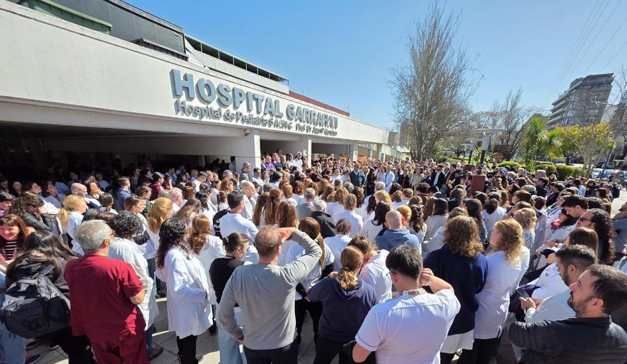 ldquoEl Garrahan no se vetardquo- el hospital pediaacutetrico cumple antildeos 38 antildeos y sus trabajadores lo celebraron