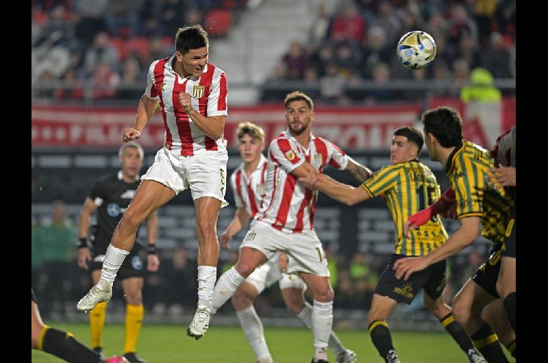 Estudiantes le ganoacute a Aldosivi y es el nuevo liacuteder de la zona A del Torneo Clausura
