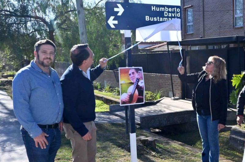 Impusieron el nombre Humberto D Bustamante a calle de Villa Jardiacuten de Reyes