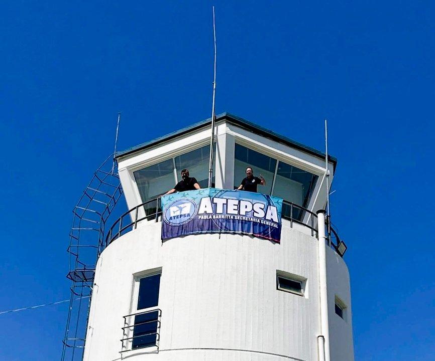 Advertencia del gobierno por el paro de los Controladores Aeacutereos