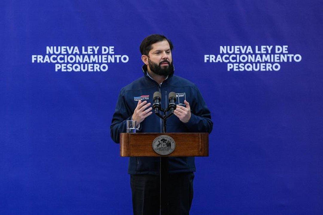 Boric aseguroacute que Trump socava diacutea a diacutea la democracia en Estados Unidos 