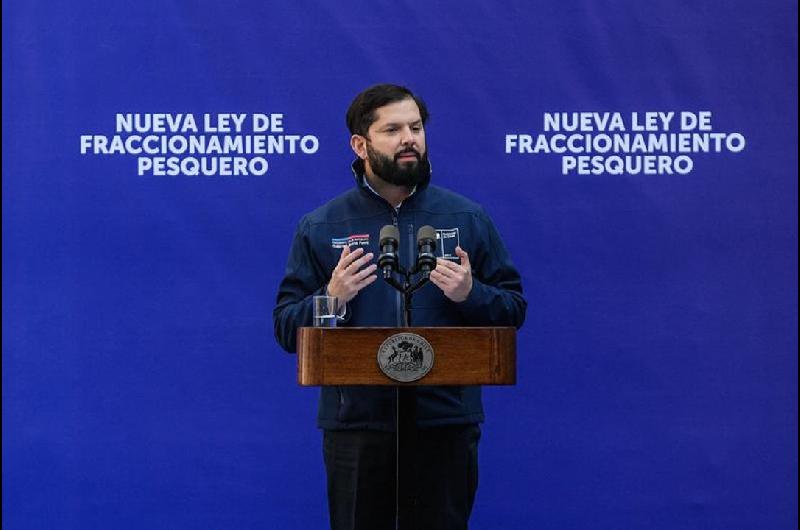 Boric aseguroacute que Trump socava diacutea a diacutea la democracia en Estados Unidos 