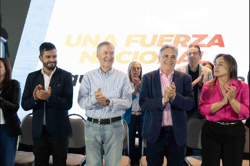 Schiaretti reunioacute a intendentes y dijo que lo importante es unirse para mejorar la vida de la gente