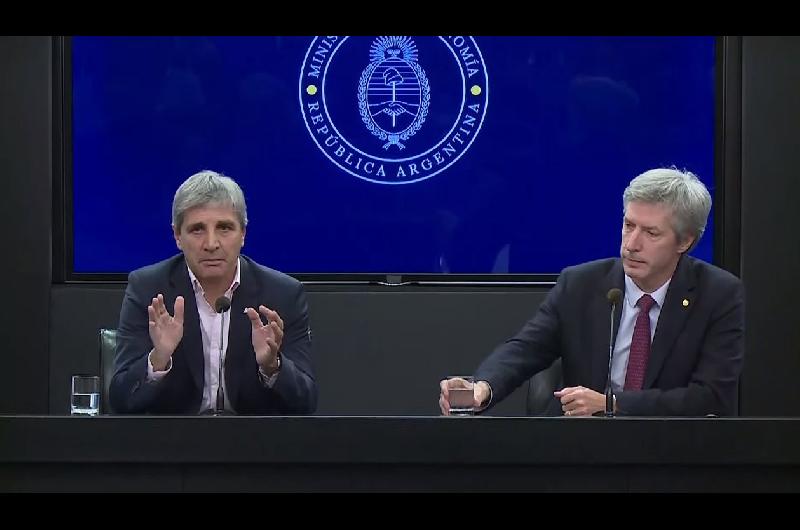 En medio de la suba del riesgo paiacutes y de tasas el Gobierno ajusta auacuten maacutes el monitoreo del mercado financiero