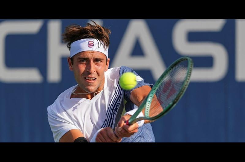 Etcheverry y Comesantildea van por un lugar en la tercera ronda del US Open