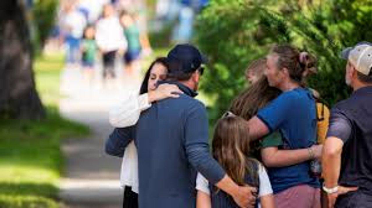 Dos nintildeos muertos y 17 heridos tras un tiroteo en una escuela de Minneapolis