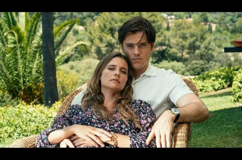 Coacutemo es Caeraacutes el thriller sensual que aparece entre lo maacutes visto de Netflix