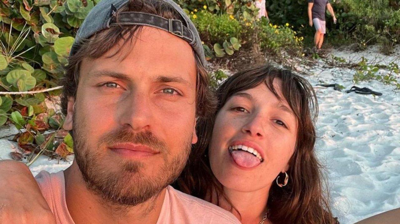 Cande Vetrano y Andreacutes Gil se mostraron juntos tras el escaacutendalo de Gimena Accardi y Nico Vaacutezquez