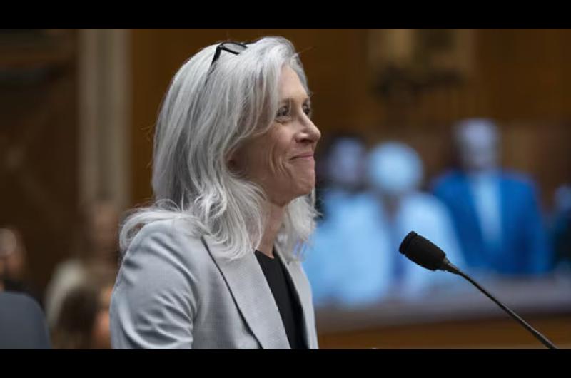 Destituyeron a la directora de los CDC de Estados Unidos tras menos de un mes en el cargo
