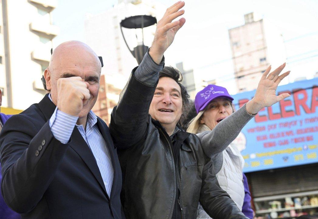 Milei volvioacute a apuntar contra Riquelme- ldquoCreo que al presidente de Boca lo eligioacute un hincha de Riverrdquo