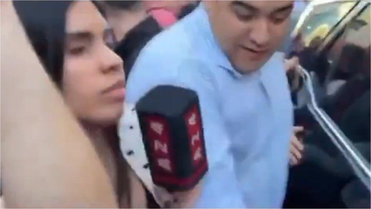 Agresioacuten a un moacutevil de A24 en Corrientes- denuncian a la custodia de Karina Milei y a militantes de LLA