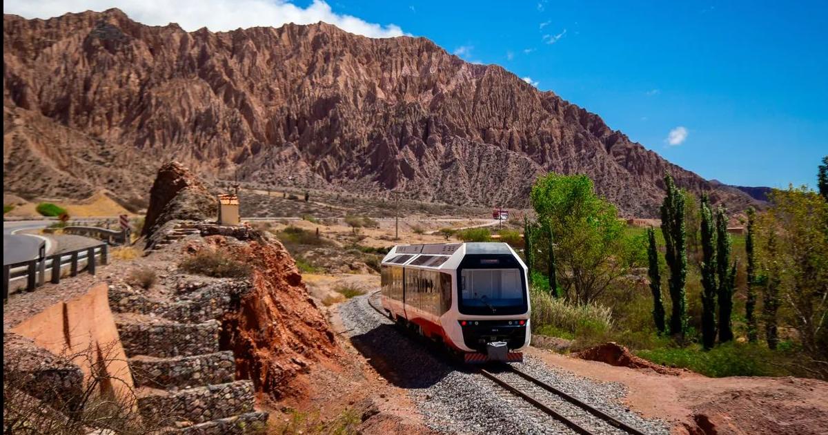La Unioacuten Ferroviaria calificoacute al Tren Solar de la Quebrada como un modelo a seguir 