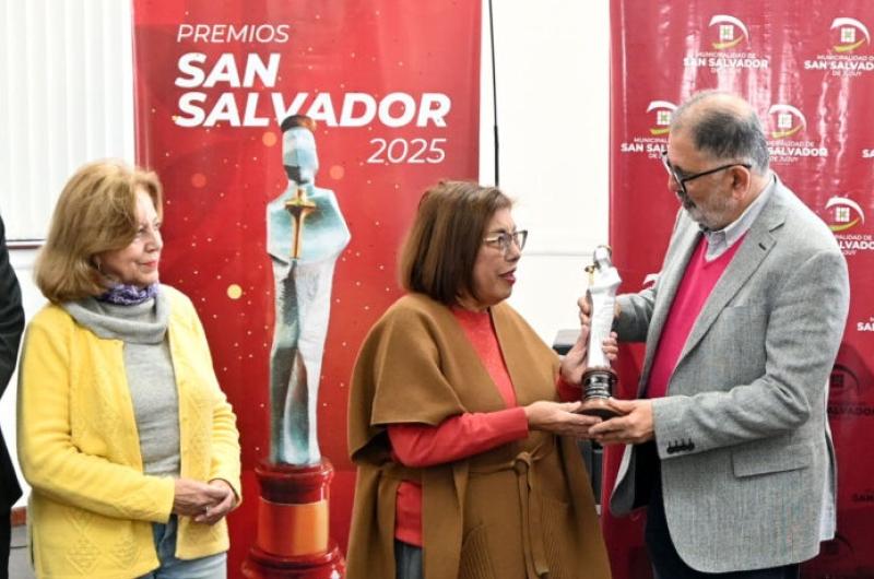 Ingeniera Mercedes Del Frari recibioacute el Premio San Salvador