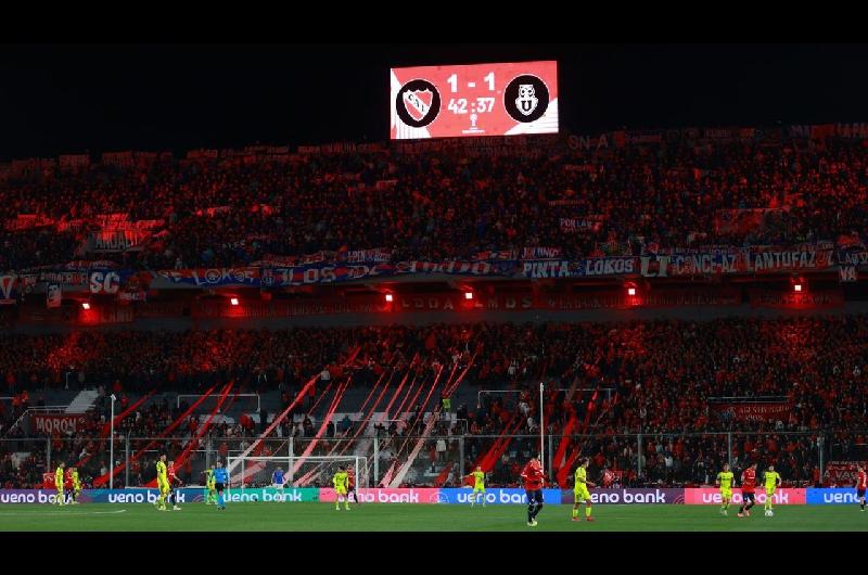 Un hincha de Independiente que viviacutea en Chile sufrioacute amenazas y tuvo que regresar a Argentina con su familia
