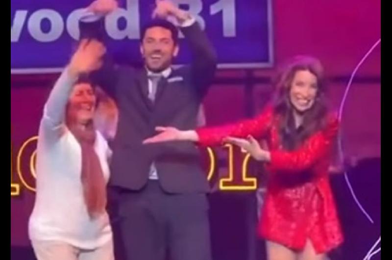 Una espectadora se subioacute al escenario de Pretty Woman- la reaccioacuten de Florencia Pentildea