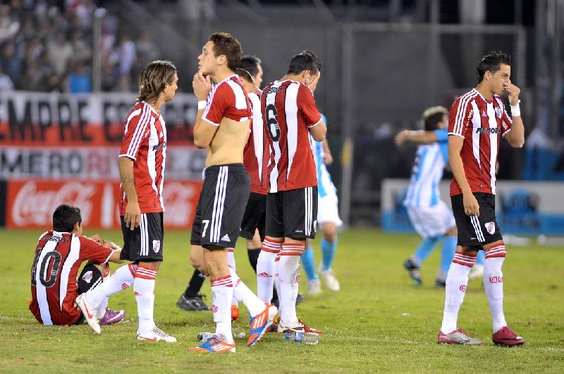 Copa Argentina- Racing buscaraacute reafirmar su paternidad contra este River que recuerda al Boca de Bianchi