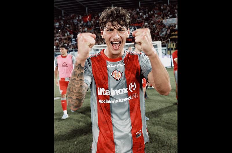 El bisnieto del dictador Mussolini debutoacute en la Serie A con Cremonese