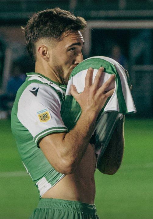 Banfield le ganoacute a Tigre y se metioacute en puestos de clasificacioacuten en el Torneo Clausura