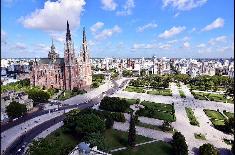 La Plata municipio con mayor solidez financiera y transparencia de la Argentina