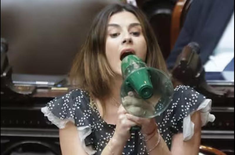 Francos acusoacute a Pagano de inexperta y la diputada le respondioacute con denuncias de corrupcioacuten
