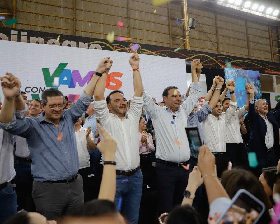 Elecciones en Corrientes- el frente de Valdeacutes espera un triunfo y el peronismo cree estar en segunda vuelta