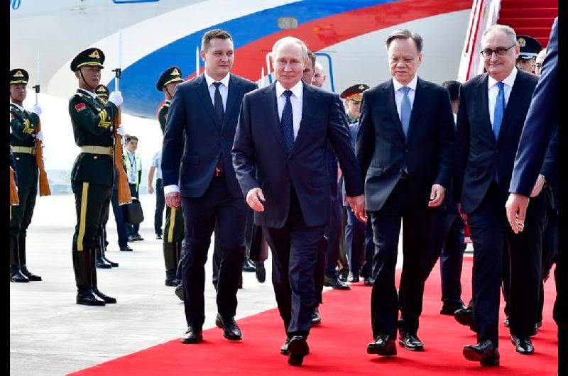 Rusia y China comenzaraacuten a trabajar juntas por la prosperidad afirma Putin