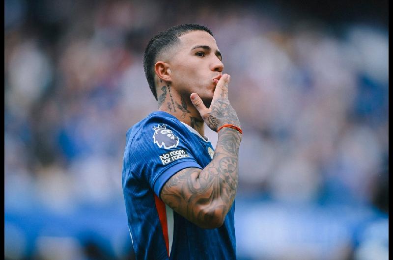 Un argentino jugaraacute un antildeo a preacutestamo con Enzo Fernaacutendez en el Chelsea de Inglaterra