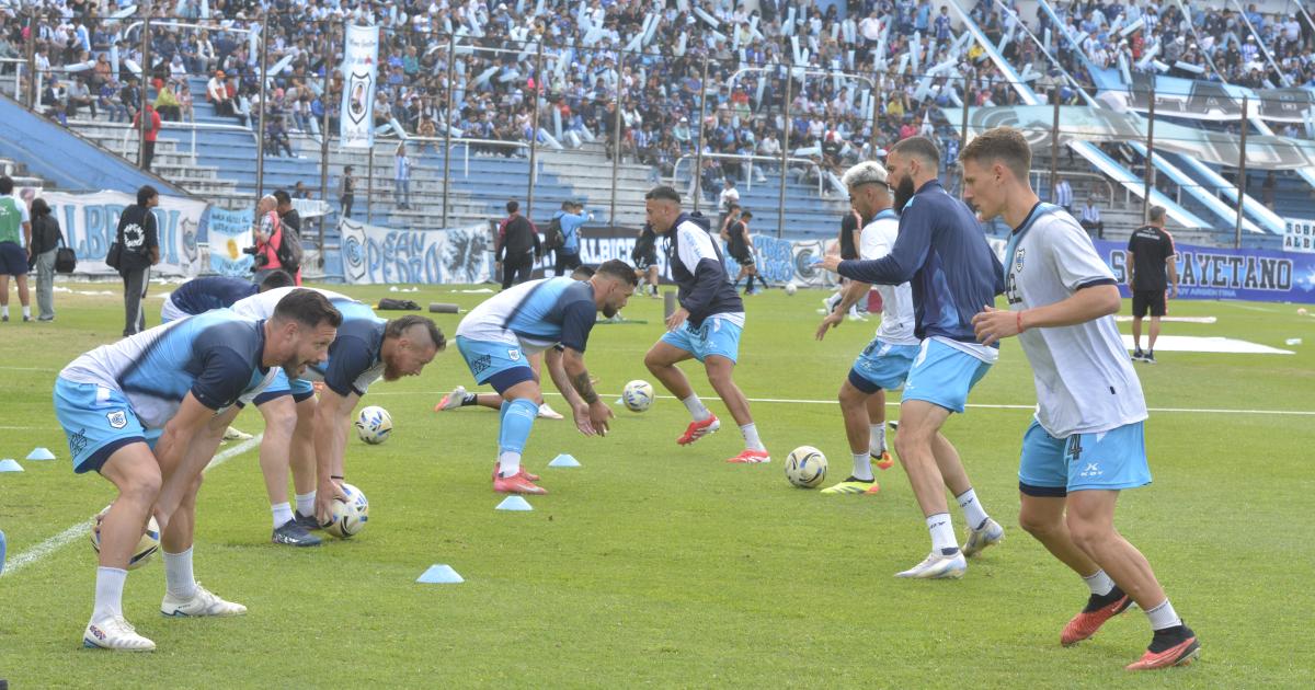 El Lobo jujentildeo y Deportivo Madryn son los duentildeos de sus zonas