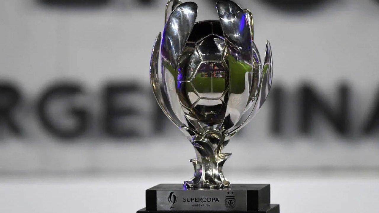 Cuaacutendo y quieacutenes juegan la Supercopa Argentina 2025