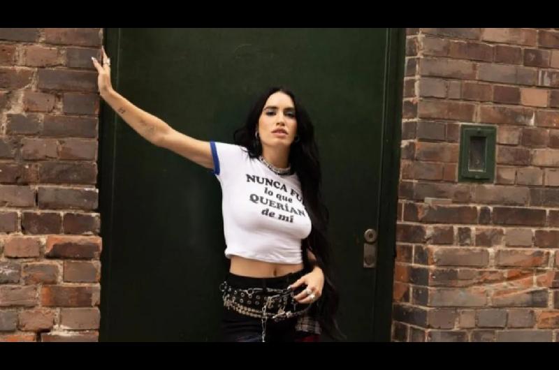 El filoso comentario de Lali Espoacutesito en La Voz- Voten bien