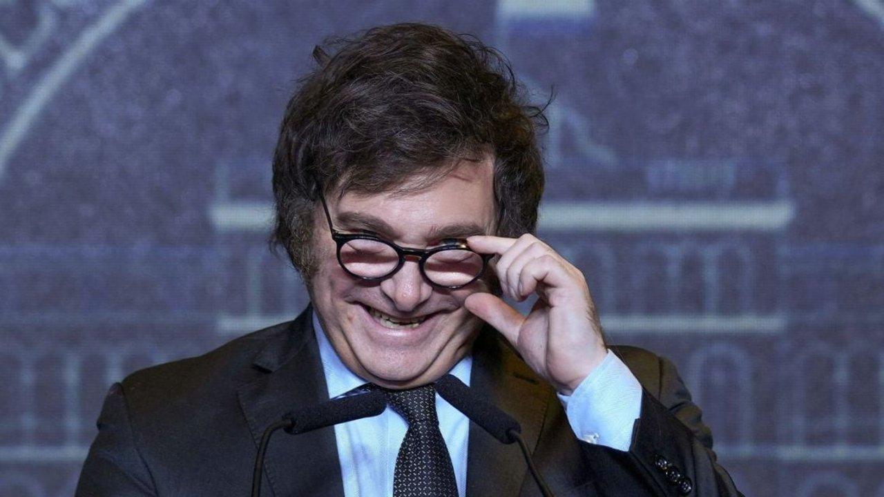 Escaacutendalo por las presuntas coimas- Milei lleva casi una semana sin actividad puacuteblica