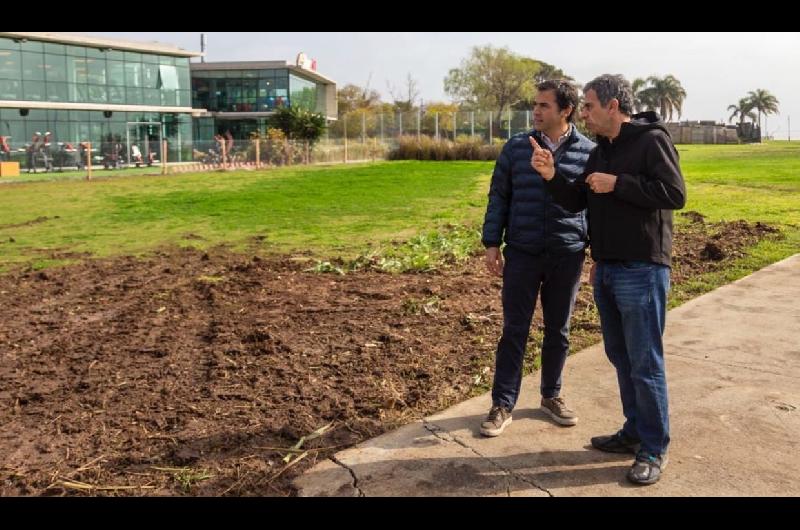 San Isidro recupera 1400 msup2 de costa y avanza en su plan de conectar el distrito con el riacuteo